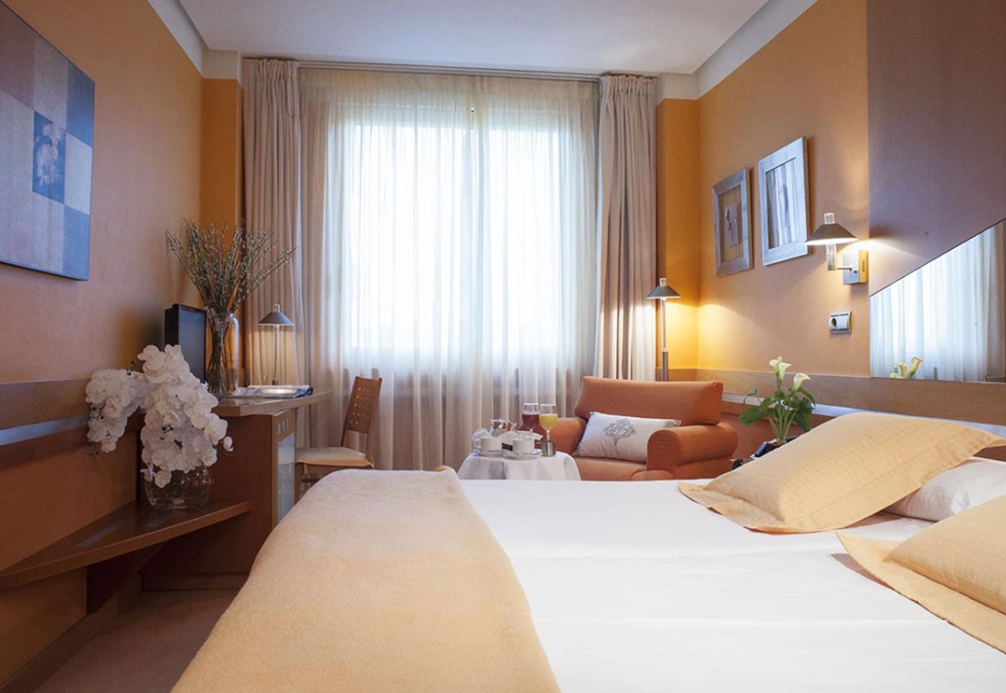 Hotel Torresport Torrelavega Exterior photo
