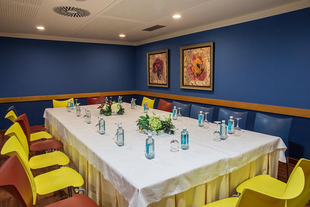 Hotel Torresport Torrelavega Exterior photo