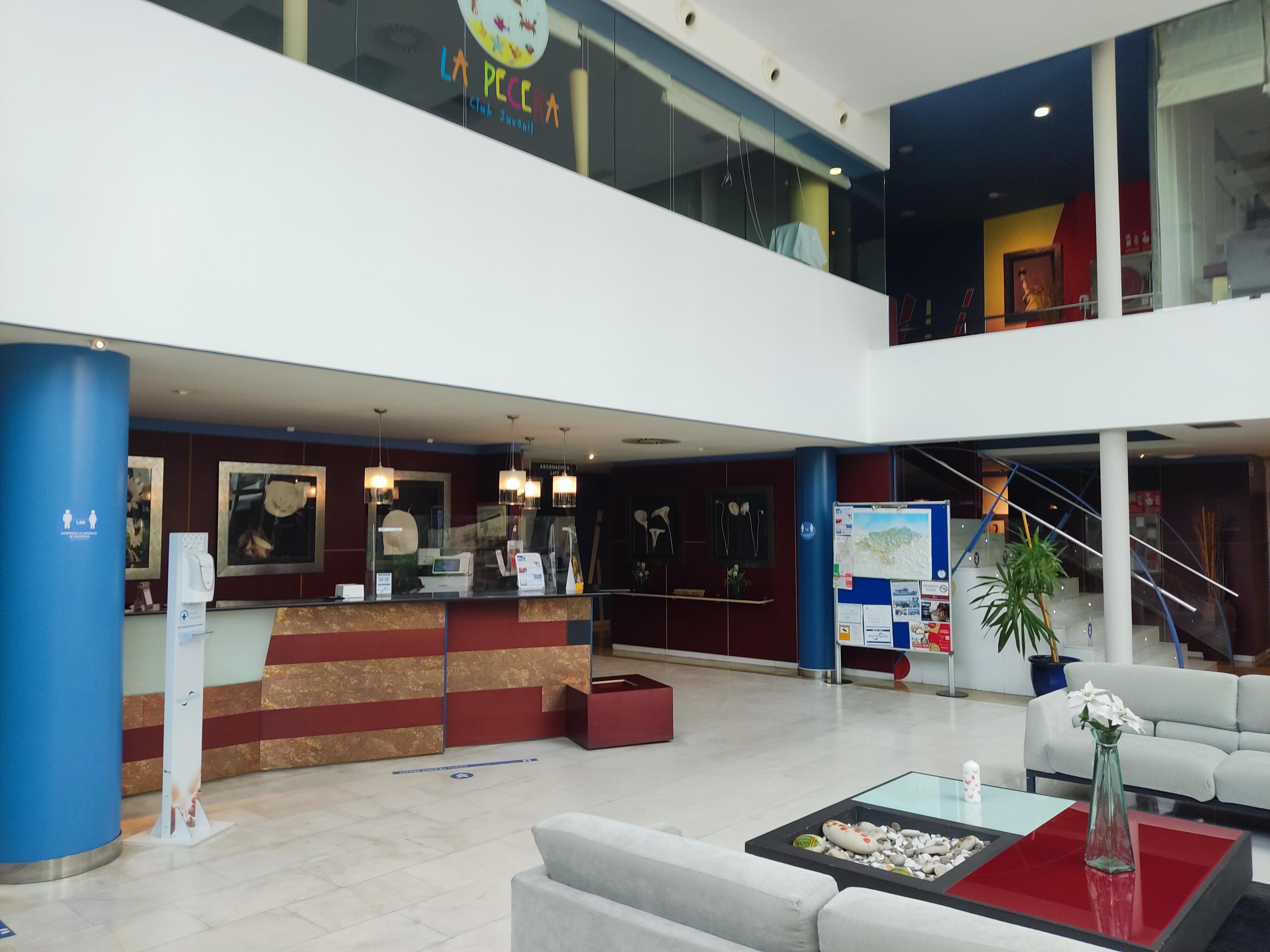 Hotel Torresport Torrelavega Exterior photo