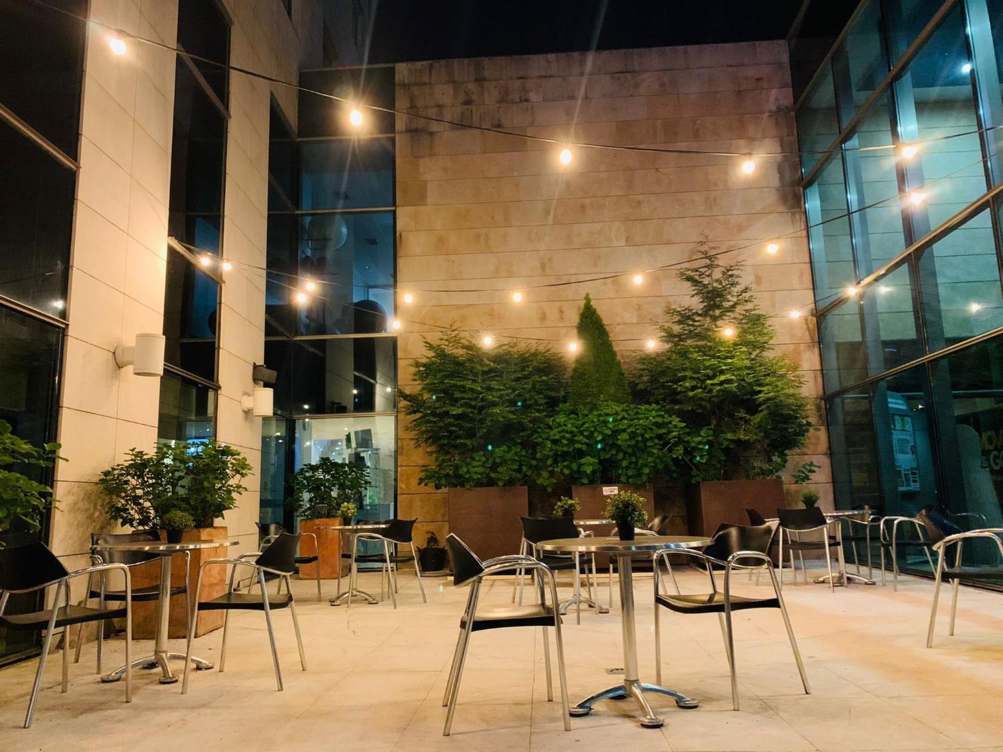 Hotel Torresport Torrelavega Exterior photo